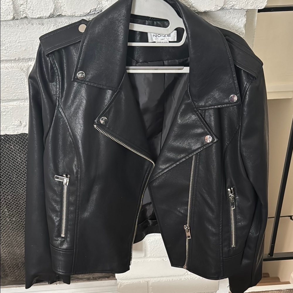 Noize Women's Black Jacket
